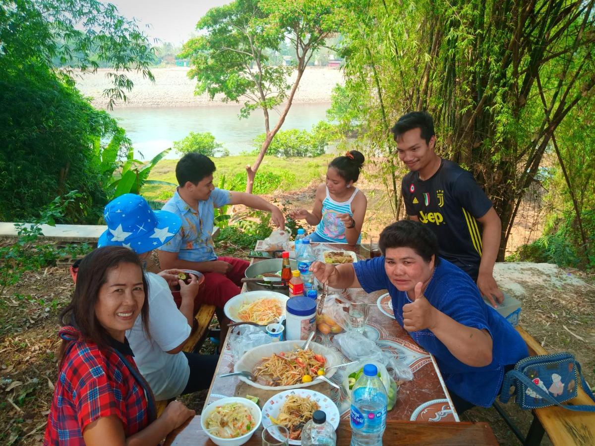 เฮือนน้ำน่าน House By The River Nan Uttaradit Εξωτερικό φωτογραφία